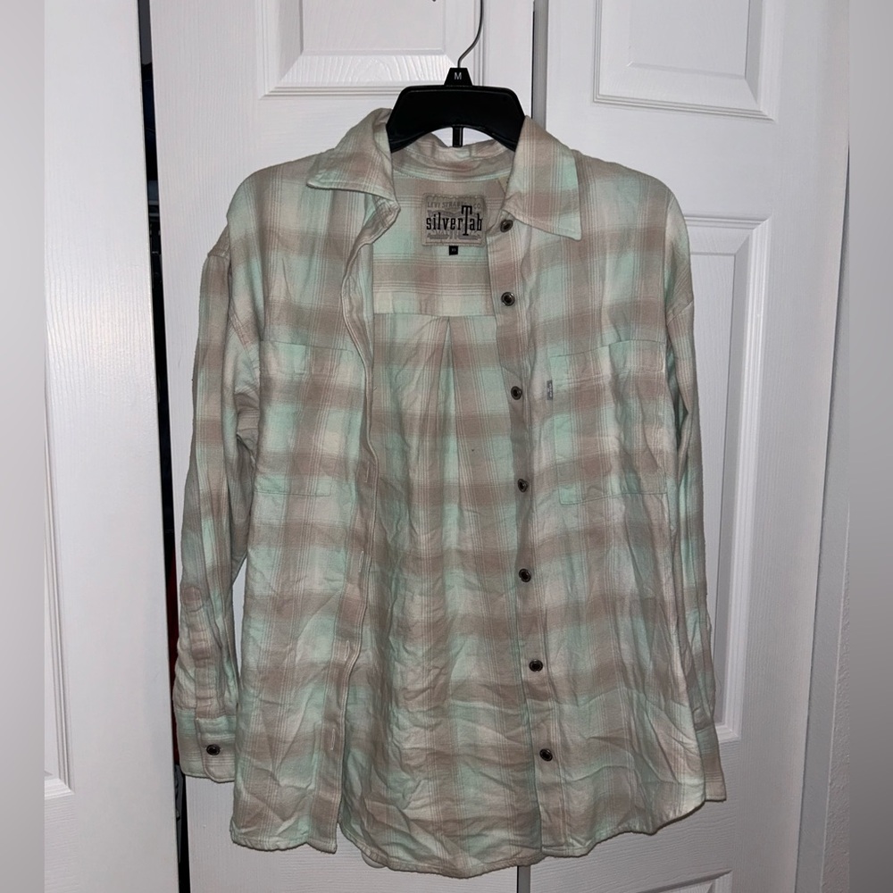 Levi silver tab button up